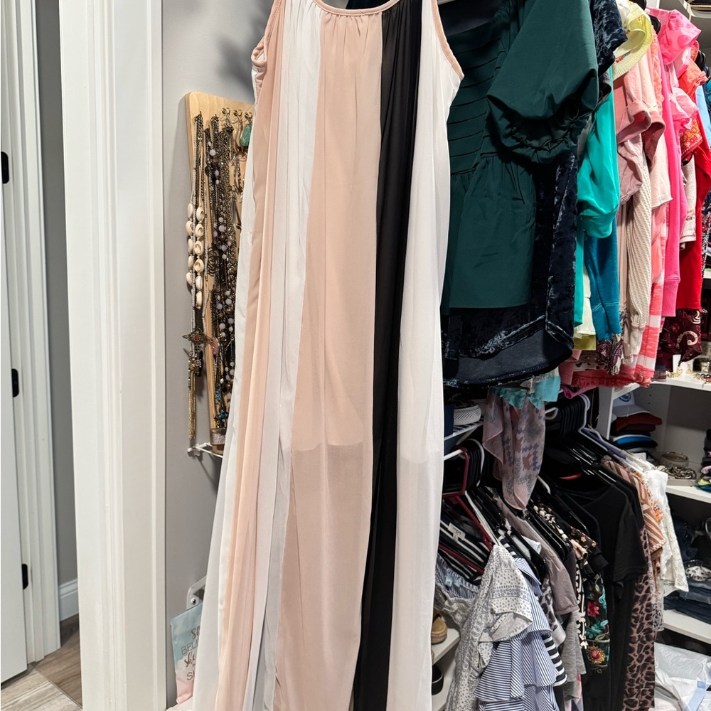 NWOT- Tan and Black Maxi Sundress with Spaghetti Straps - Picture 2 of 4